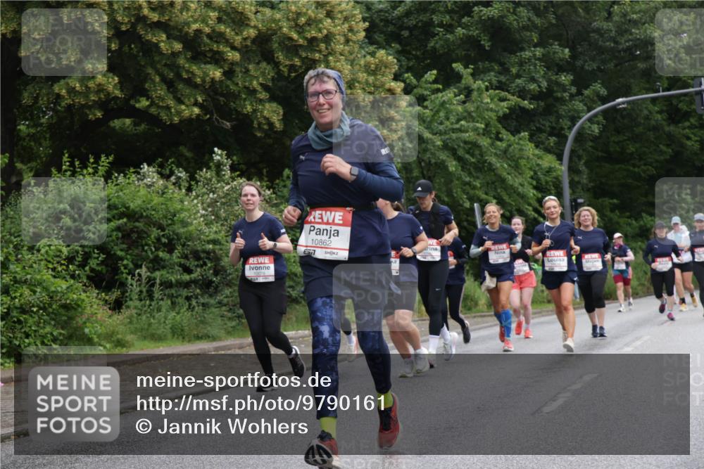 14.06.2026 - REWE Women's Run Jannik Wohlers http://msf.ph/oto/9790161 14.06.2026 10:03:34 Laufen 10862 meine-sportfotos.de