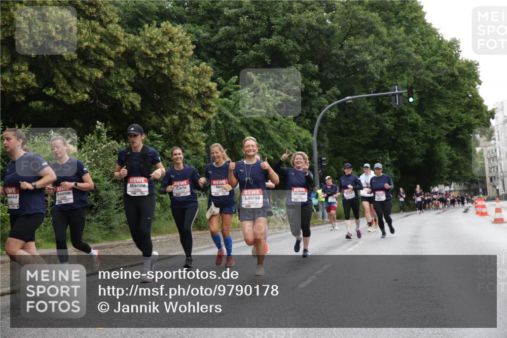 14.06.2026 - REWE Women's Run Jannik Wohlers http://msf.ph/oto/9790178 14.06.2026 10:03:35 Laufen 10382, 11284, 10124 meine-sportfotos.de