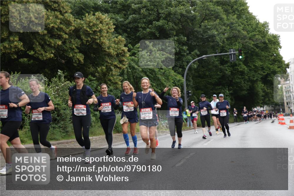 14.06.2026 - REWE Women's Run Jannik Wohlers http://msf.ph/oto/9790180 14.06.2026 10:03:35 Laufen 169, 11284, 10382, 10288 meine-sportfotos.de