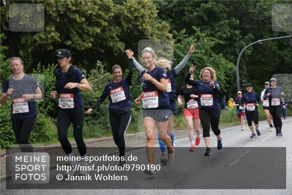 14.06.2026 - REWE Women's Run Jannik Wohlers http://msf.ph/oto/9790190 14.06.2026 10:03:36 Laufen 10288, 11284, 10124, 1210, 11455, 11374 meine-sportfotos.de