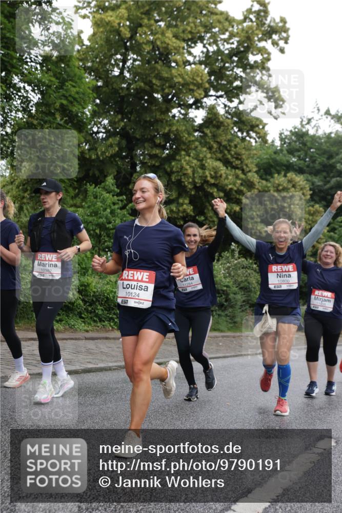 14.06.2026 - REWE Women's Run Jannik Wohlers http://msf.ph/oto/9790191 14.06.2026 10:03:37 Laufen 10382, 10124, 11284, 10800, 57, 11455, 7 meine-sportfotos.de