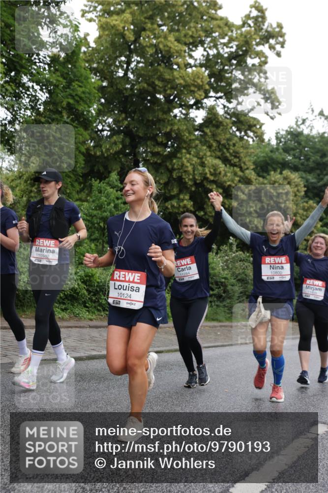 14.06.2026 - REWE Women's Run Jannik Wohlers http://msf.ph/oto/9790193 14.06.2026 10:03:37 Laufen 10382, 10124, 11284, 10800, 57, 11455, 7 meine-sportfotos.de