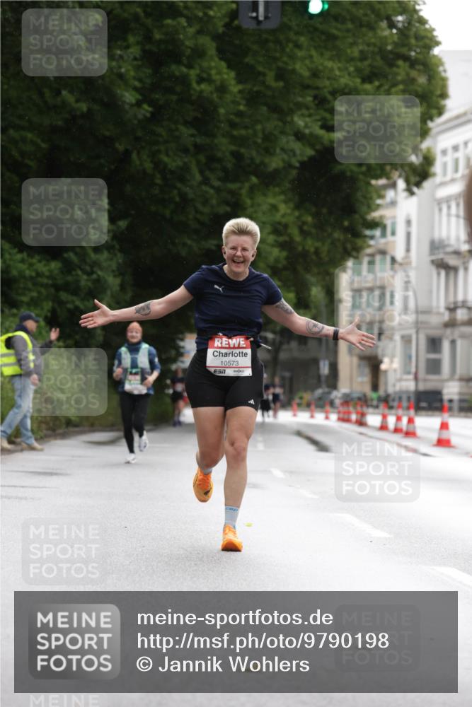 14.06.2026 - REWE Women's Run Jannik Wohlers http://msf.ph/oto/9790198 14.06.2026 09:44:28 Laufen 10573 meine-sportfotos.de