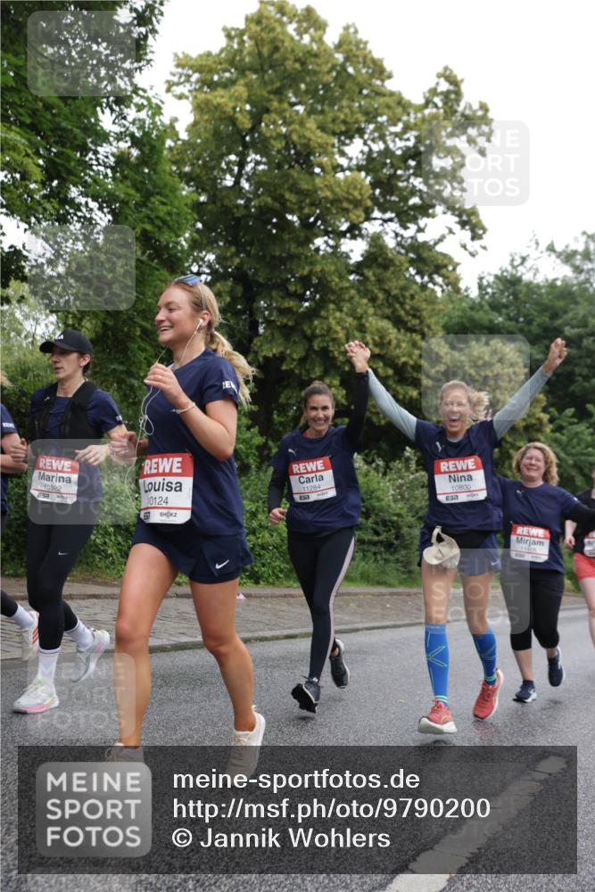 14.06.2026 - REWE Women's Run Jannik Wohlers http://msf.ph/oto/9790200 14.06.2026 10:03:38 Laufen 10382, 10124, 11284, 57, 10800, 57 meine-sportfotos.de