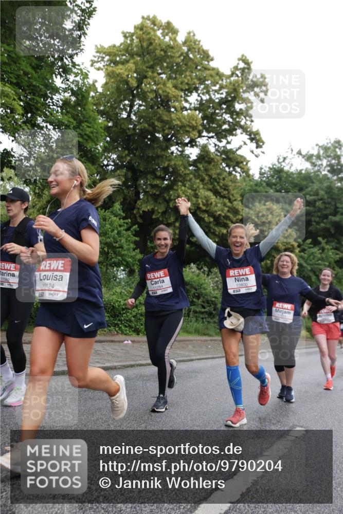 14.06.2026 - REWE Women's Run Jannik Wohlers http://msf.ph/oto/9790204 14.06.2026 10:03:38 Laufen 10382, 10124, 11284, 10800, 57, 11455 meine-sportfotos.de