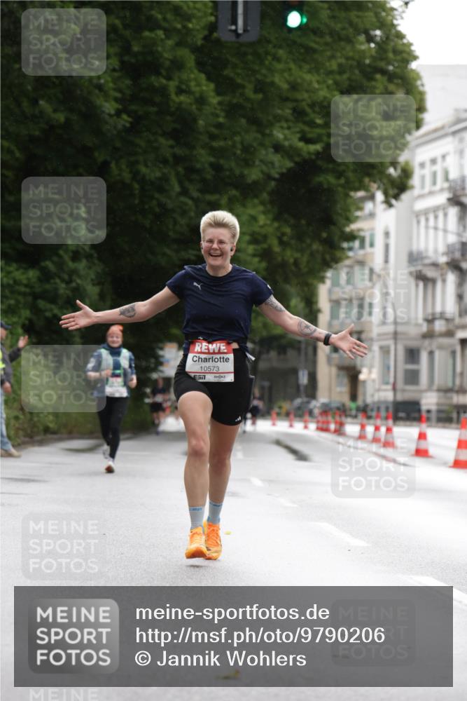 14.06.2026 - REWE Women's Run Jannik Wohlers http://msf.ph/oto/9790206 14.06.2026 09:44:28 Laufen 10573, 51 meine-sportfotos.de