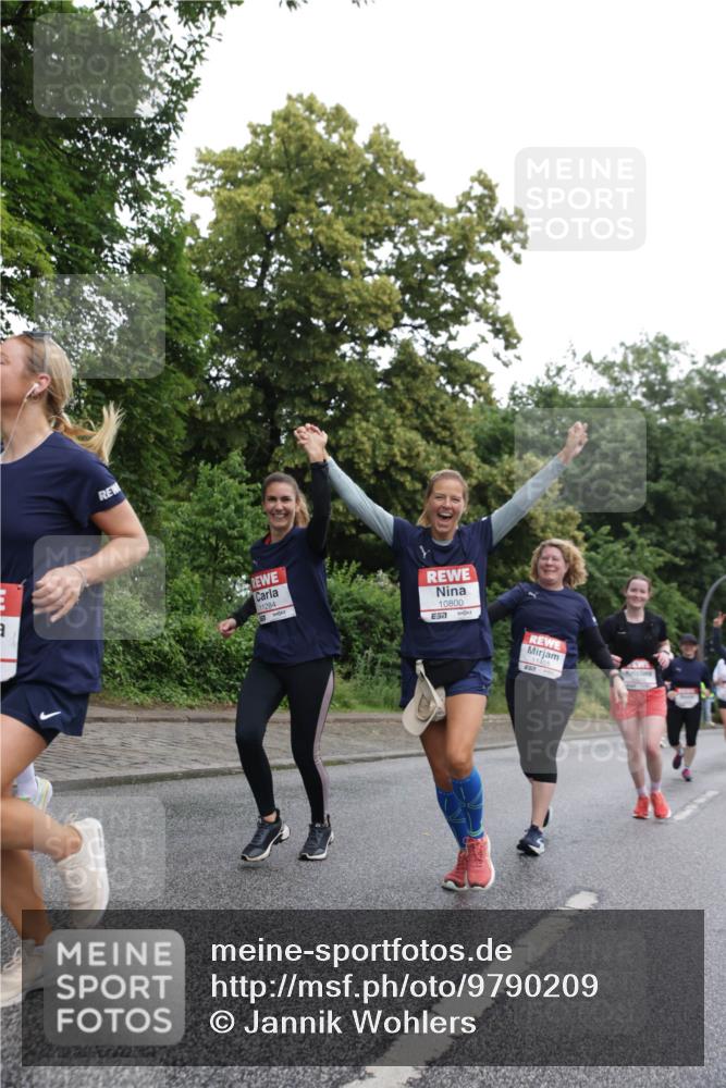 14.06.2026 - REWE Women's Run Jannik Wohlers http://msf.ph/oto/9790209 14.06.2026 10:03:38 Laufen 11284, 10800, 11455 meine-sportfotos.de