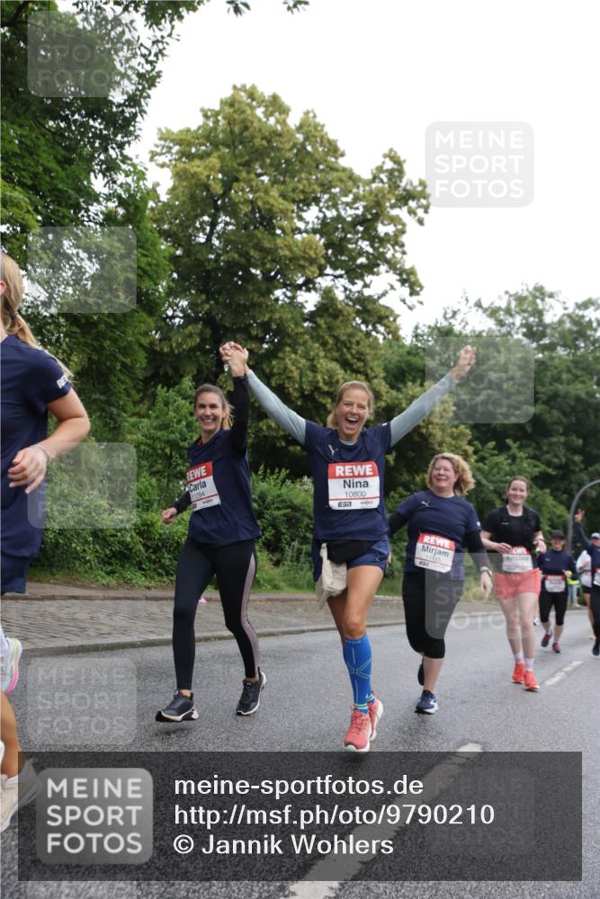 14.06.2026 - REWE Women's Run Jannik Wohlers http://msf.ph/oto/9790210 14.06.2026 10:03:38 Laufen 11284, 7, 10800, 7 meine-sportfotos.de