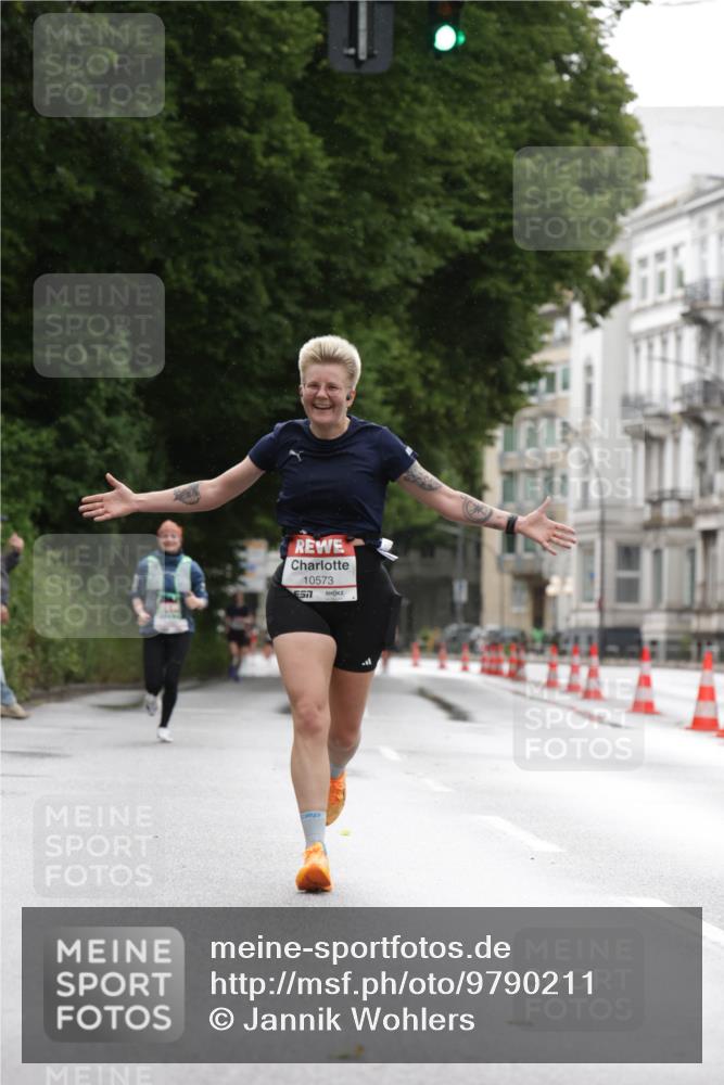 14.06.2026 - REWE Women's Run Jannik Wohlers http://msf.ph/oto/9790211 14.06.2026 09:44:28 Laufen 10573 meine-sportfotos.de