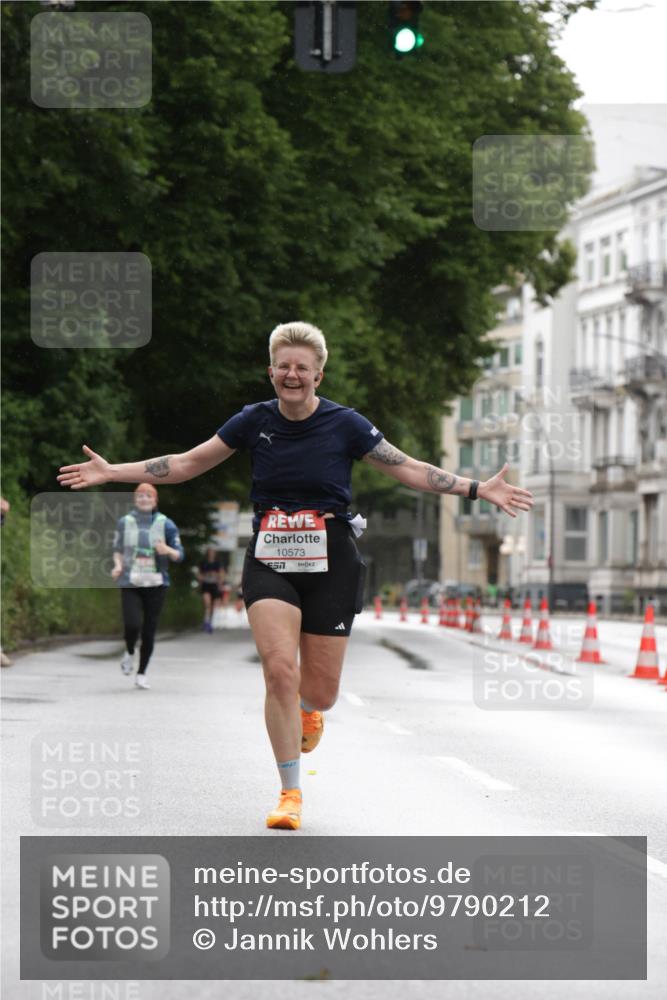 14.06.2026 - REWE Women's Run Jannik Wohlers http://msf.ph/oto/9790212 14.06.2026 09:44:28 Laufen 10573, 57 meine-sportfotos.de