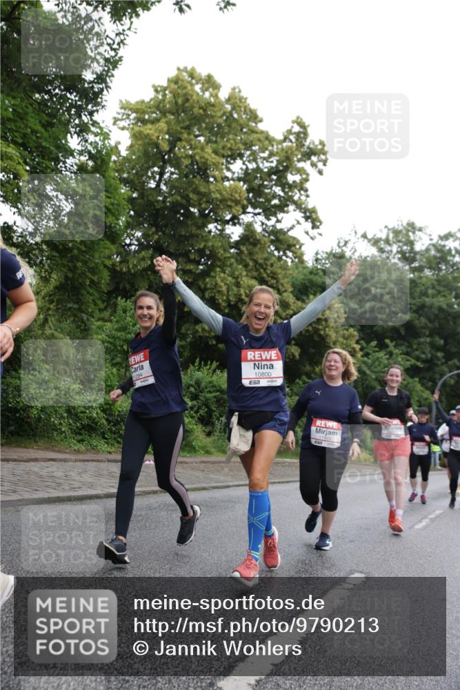 14.06.2026 - REWE Women's Run Jannik Wohlers http://msf.ph/oto/9790213 14.06.2026 10:03:38 Laufen 11284, 10800, 57, 11455 meine-sportfotos.de