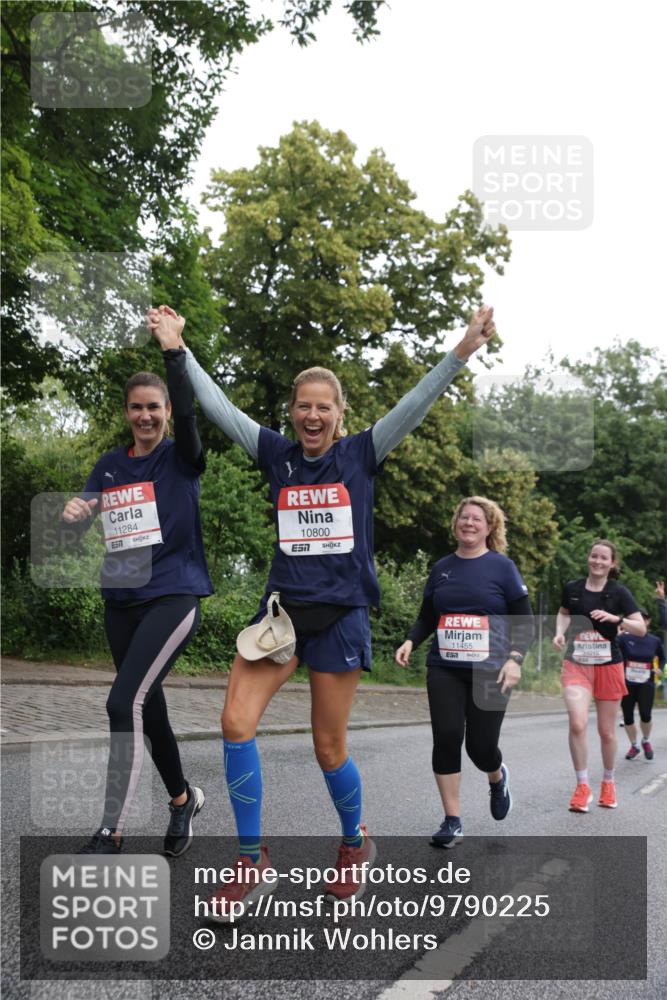 14.06.2026 - REWE Women's Run Jannik Wohlers http://msf.ph/oto/9790225 14.06.2026 10:03:38 Laufen 11284, 577, 10800, 7, 11455 meine-sportfotos.de