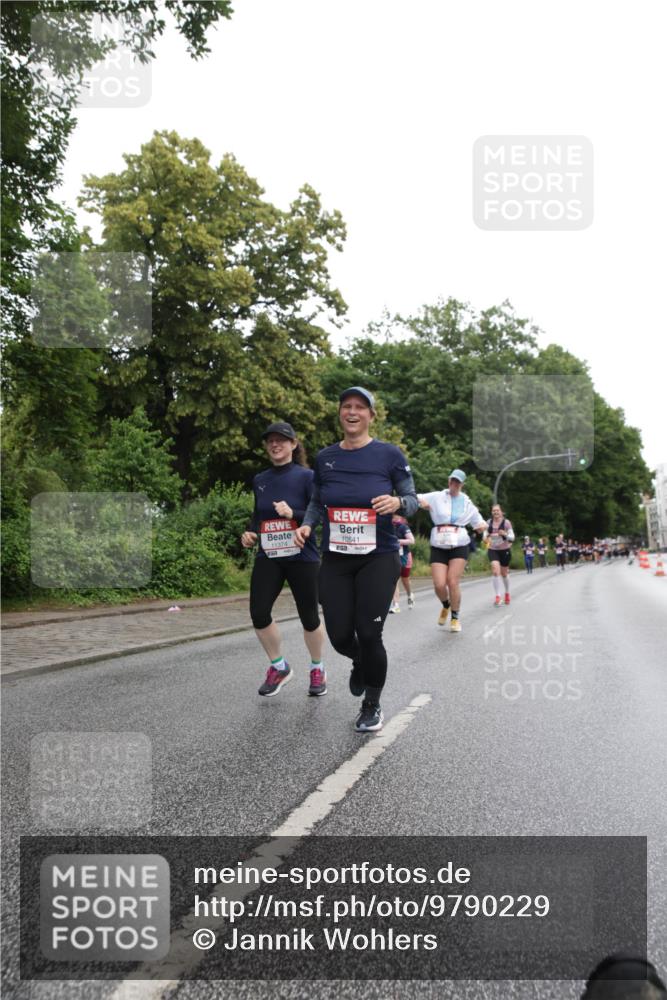 14.06.2026 - REWE Women's Run Jannik Wohlers http://msf.ph/oto/9790229 14.06.2026 10:03:41 Laufen 11374, 10641 meine-sportfotos.de