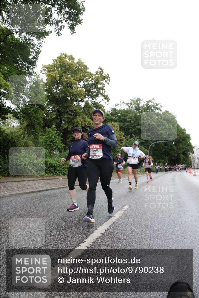 14.06.2026 - REWE Women's Run Jannik Wohlers http://msf.ph/oto/9790238 14.06.2026 10:03:41 Laufen 11374, 10641 meine-sportfotos.de
