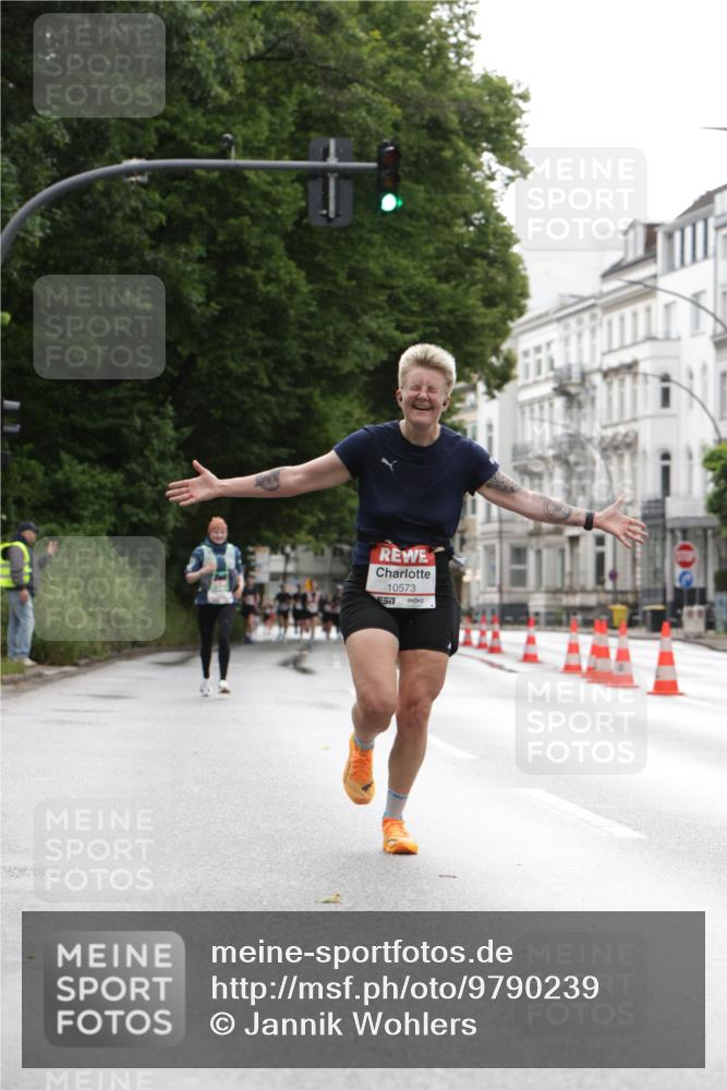 14.06.2026 - REWE Women's Run Jannik Wohlers http://msf.ph/oto/9790239 14.06.2026 09:44:30 Laufen 10573 meine-sportfotos.de