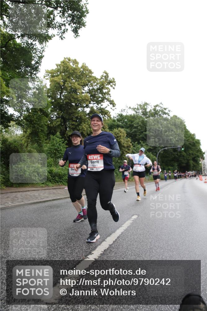 14.06.2026 - REWE Women's Run Jannik Wohlers http://msf.ph/oto/9790242 14.06.2026 10:03:41 Laufen 1137, 10641 meine-sportfotos.de
