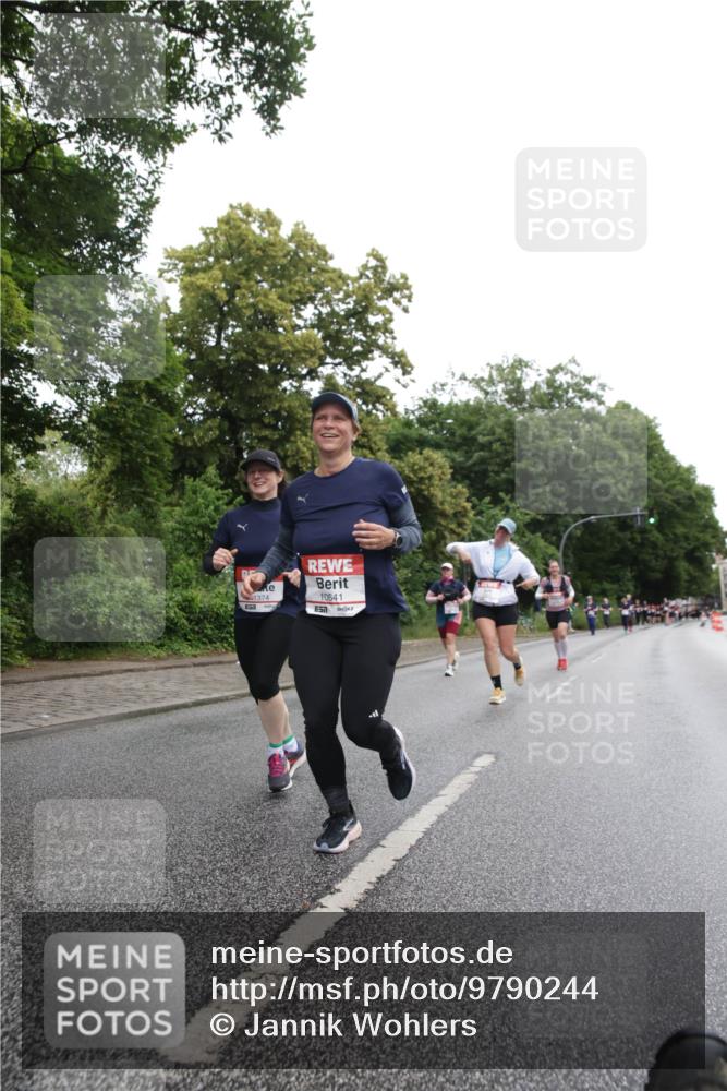 14.06.2026 - REWE Women's Run Jannik Wohlers http://msf.ph/oto/9790244 14.06.2026 10:03:41 Laufen 1374, 10641 meine-sportfotos.de