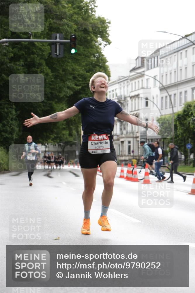 14.06.2026 - REWE Women's Run Jannik Wohlers http://msf.ph/oto/9790252 14.06.2026 09:44:30 Laufen 10573, 7 meine-sportfotos.de