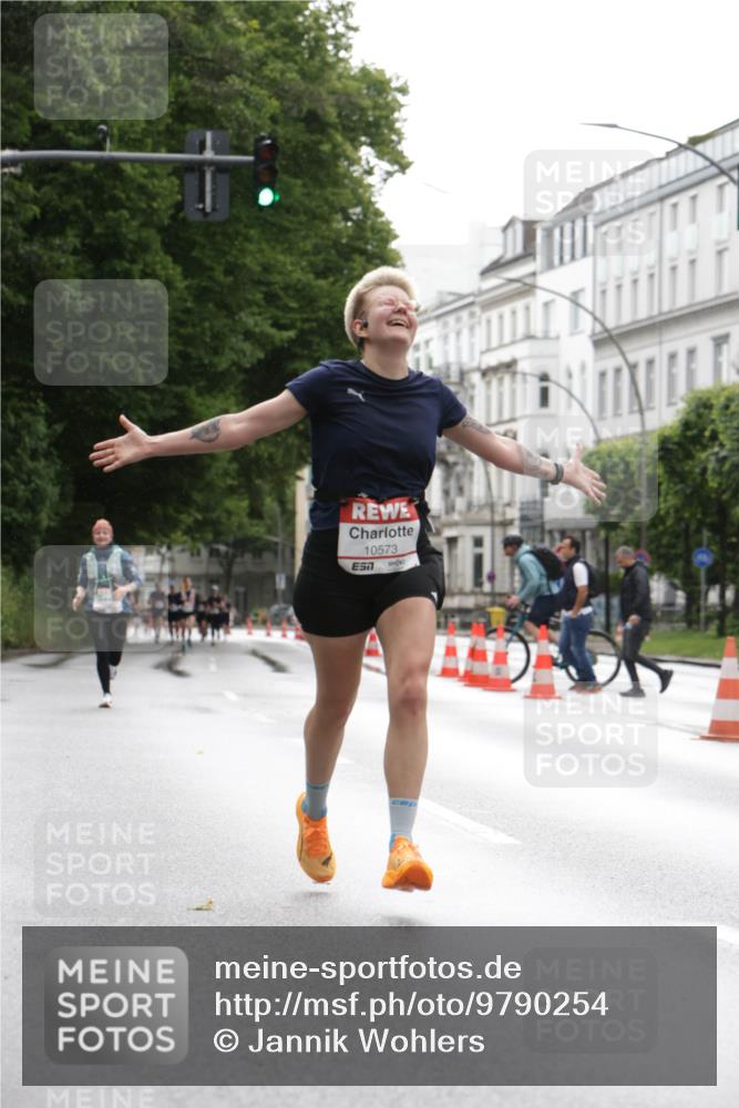 14.06.2026 - REWE Women's Run Jannik Wohlers http://msf.ph/oto/9790254 14.06.2026 09:44:30 Laufen 10573, 7 meine-sportfotos.de
