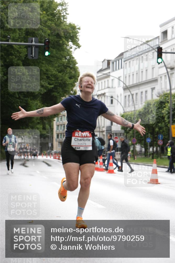 14.06.2026 - REWE Women's Run Jannik Wohlers http://msf.ph/oto/9790259 14.06.2026 09:44:30 Laufen 10573, 7 meine-sportfotos.de