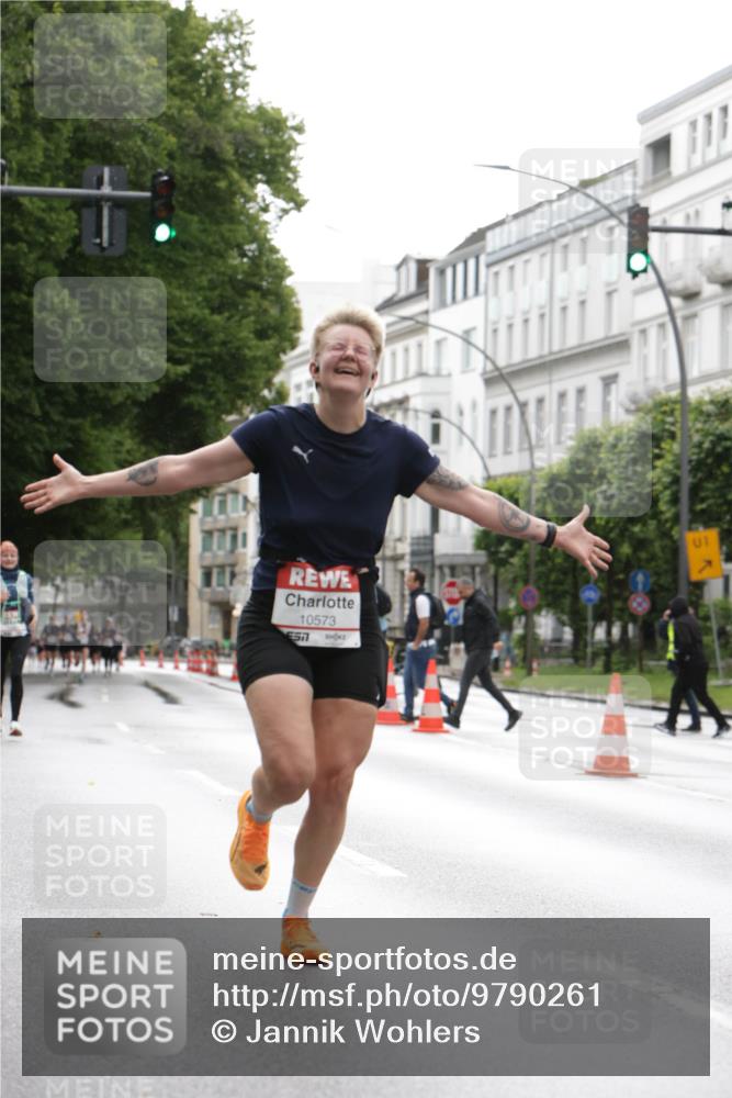 14.06.2026 - REWE Women's Run Jannik Wohlers http://msf.ph/oto/9790261 14.06.2026 09:44:30 Laufen 10573, 51, 1 meine-sportfotos.de