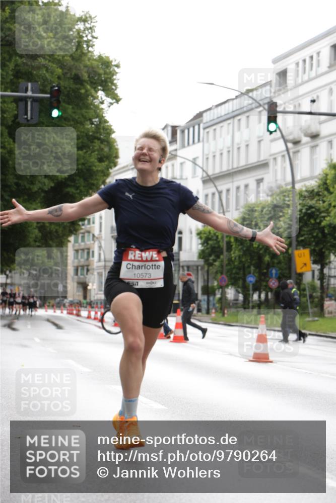 14.06.2026 - REWE Women's Run Jannik Wohlers http://msf.ph/oto/9790264 14.06.2026 09:44:30 Laufen 10573, 6577, 1 meine-sportfotos.de