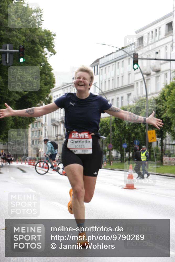 14.06.2026 - REWE Women's Run Jannik Wohlers http://msf.ph/oto/9790269 14.06.2026 09:44:30 Laufen 10573, 57, 01 meine-sportfotos.de