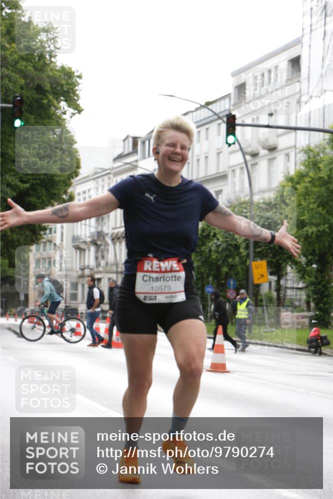 14.06.2026 - REWE Women's Run Jannik Wohlers http://msf.ph/oto/9790274 14.06.2026 09:44:31 Laufen 10573, 57, 1 meine-sportfotos.de