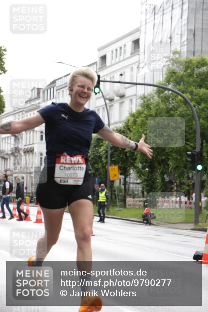 14.06.2026 - REWE Women's Run Jannik Wohlers http://msf.ph/oto/9790277 14.06.2026 09:44:31 Laufen 10573, 51, 01 meine-sportfotos.de