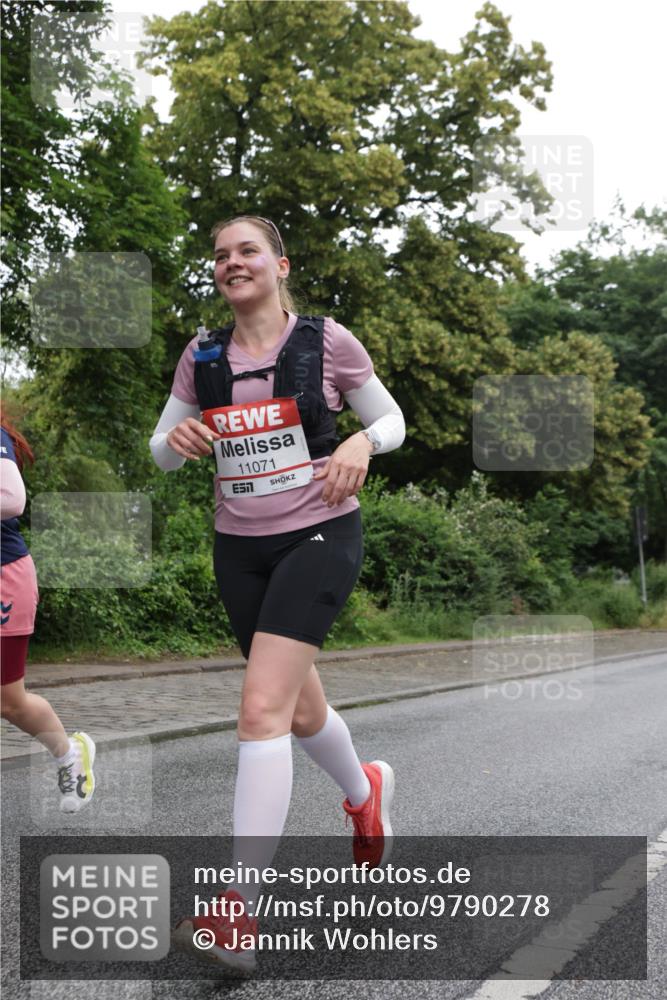 14.06.2026 - REWE Women's Run Jannik Wohlers http://msf.ph/oto/9790278 14.06.2026 10:03:44 Laufen 11071 meine-sportfotos.de