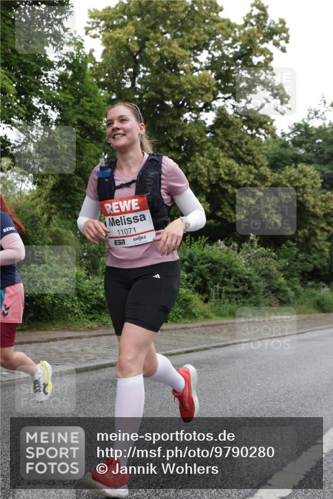 14.06.2026 - REWE Women's Run Jannik Wohlers http://msf.ph/oto/9790280 14.06.2026 10:03:44 Laufen 11071 meine-sportfotos.de
