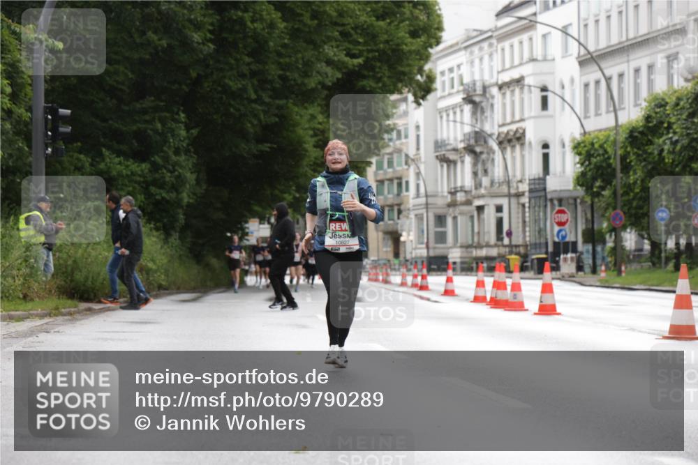 14.06.2026 - REWE Women's Run Jannik Wohlers http://msf.ph/oto/9790289 14.06.2026 09:44:33 Laufen 10827, 517, 0 meine-sportfotos.de