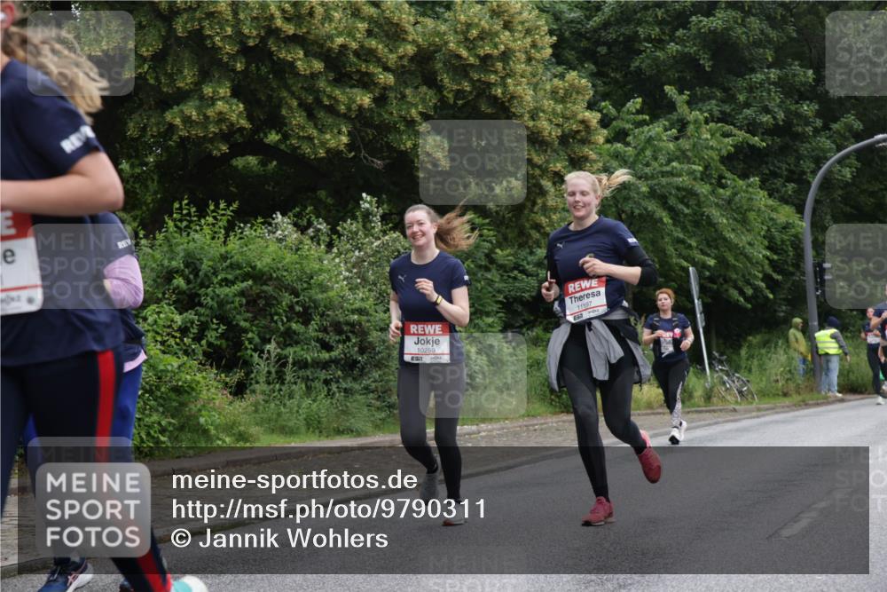 14.06.2026 - REWE Women's Run Jannik Wohlers http://msf.ph/oto/9790311 14.06.2026 10:03:52 Laufen 3, 10259, 57, 11197 meine-sportfotos.de