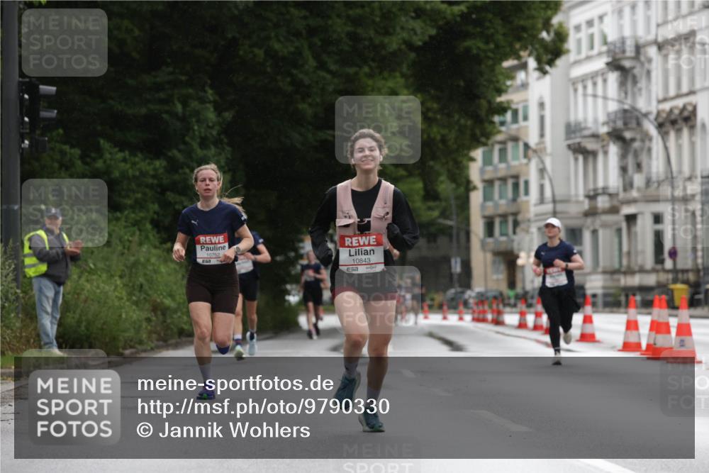 14.06.2026 - REWE Women's Run Jannik Wohlers http://msf.ph/oto/9790330 14.06.2026 09:44:45 Laufen 10752, 10843, 57 meine-sportfotos.de