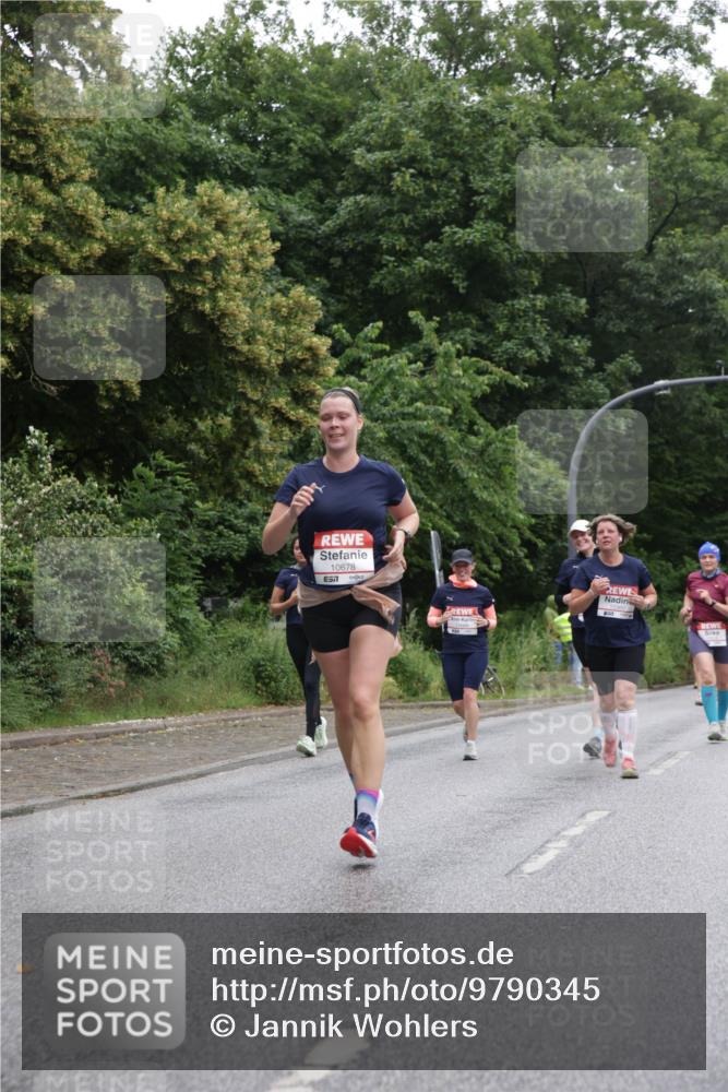 14.06.2026 - REWE Women's Run Jannik Wohlers http://msf.ph/oto/9790345 14.06.2026 10:03:58 Laufen 10678 meine-sportfotos.de