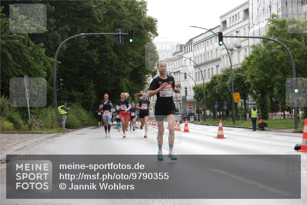 14.06.2026 - REWE Women's Run Jannik Wohlers http://msf.ph/oto/9790355 14.06.2026 09:45:11 Laufen 1, 7 meine-sportfotos.de
