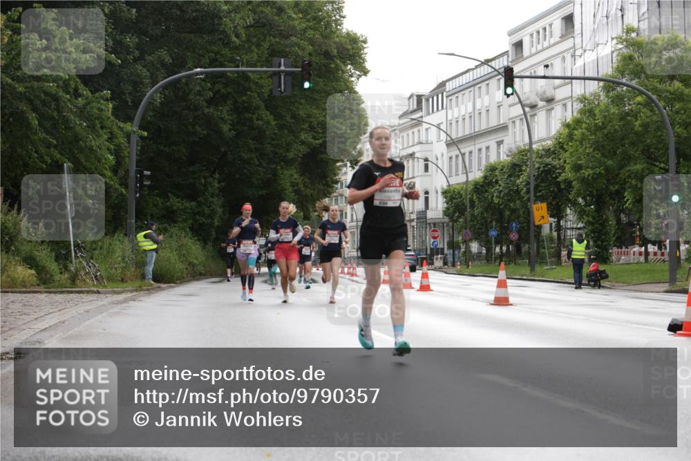 14.06.2026 - REWE Women's Run Jannik Wohlers http://msf.ph/oto/9790357 14.06.2026 09:45:11 Laufen 10271, 01 meine-sportfotos.de