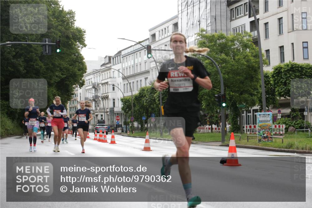 14.06.2026 - REWE Women's Run Jannik Wohlers http://msf.ph/oto/9790362 14.06.2026 09:45:12 Laufen 10973 meine-sportfotos.de