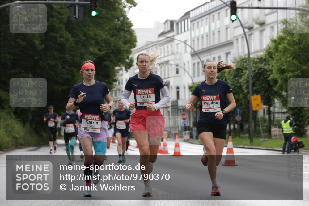 14.06.2026 - REWE Women's Run Jannik Wohlers http://msf.ph/oto/9790370 14.06.2026 09:45:15 Laufen 10095, 10929, 7, 10215, 51 meine-sportfotos.de