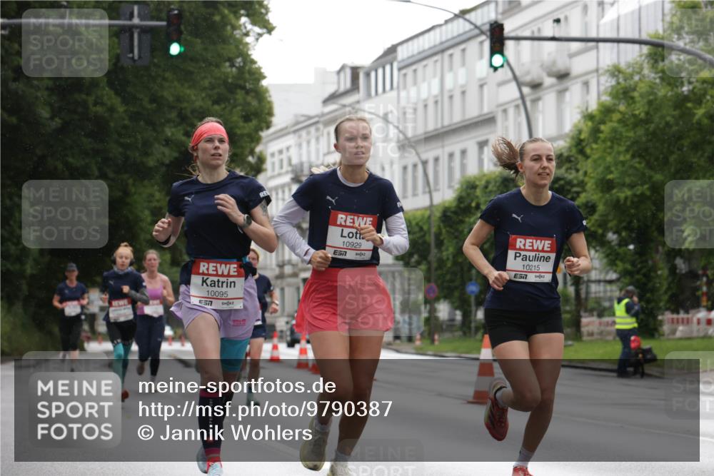 14.06.2026 - REWE Women's Run Jannik Wohlers http://msf.ph/oto/9790387 14.06.2026 09:45:15 Laufen 10095, 7, 10929, 7, 10215, 7 meine-sportfotos.de
