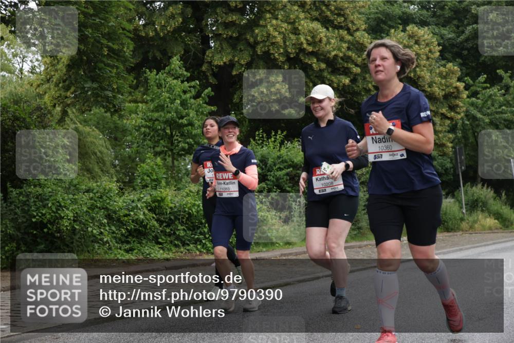 14.06.2026 - REWE Women's Run Jannik Wohlers http://msf.ph/oto/9790390 14.06.2026 10:04:02 Laufen 11083, 10208, 657, 10360, 557 meine-sportfotos.de