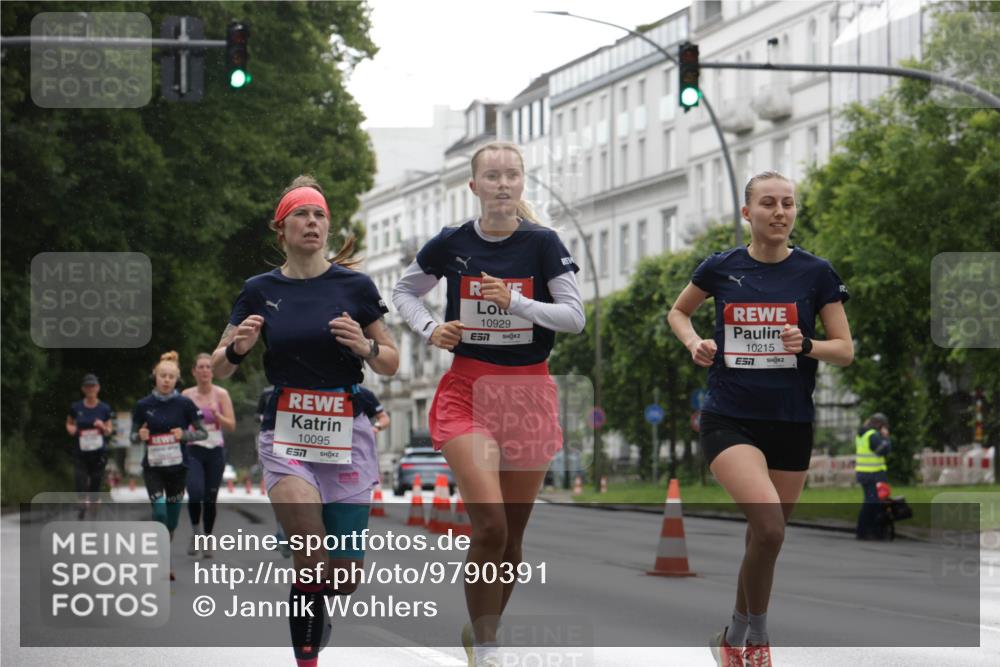 14.06.2026 - REWE Women's Run Jannik Wohlers http://msf.ph/oto/9790391 14.06.2026 09:45:15 Laufen 10095, 7, 10929, 7, 10215 meine-sportfotos.de