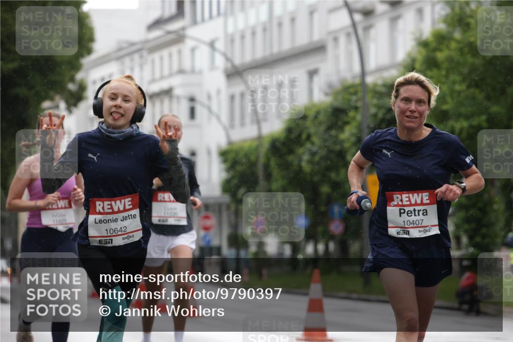 14.06.2026 - REWE Women's Run Jannik Wohlers http://msf.ph/oto/9790397 14.06.2026 09:45:19 Laufen 11529, 10642, 11530, 637, 10407, 251 meine-sportfotos.de