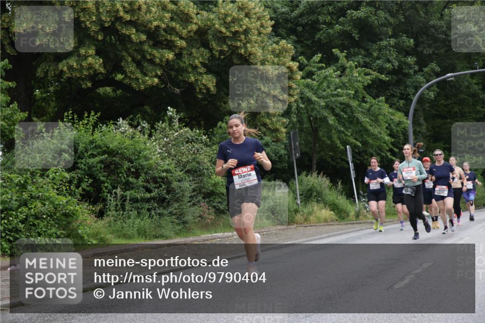 14.06.2026 - REWE Women's Run Jannik Wohlers http://msf.ph/oto/9790404 14.06.2026 10:04:07 Laufen 10725 meine-sportfotos.de