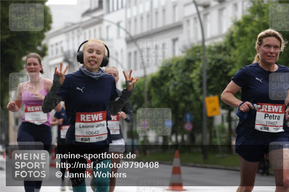 14.06.2026 - REWE Women's Run Jannik Wohlers http://msf.ph/oto/9790408 14.06.2026 09:45:19 Laufen 11529, 10642, 530, 10407 meine-sportfotos.de