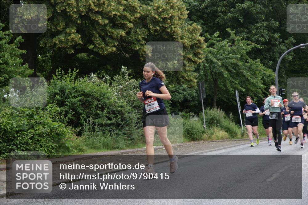 14.06.2026 - REWE Women's Run Jannik Wohlers http://msf.ph/oto/9790415 14.06.2026 10:04:07 Laufen 10725 meine-sportfotos.de