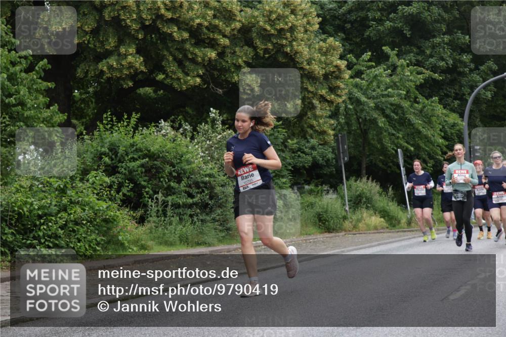 14.06.2026 - REWE Women's Run Jannik Wohlers http://msf.ph/oto/9790419 14.06.2026 10:04:07 Laufen 10725 meine-sportfotos.de