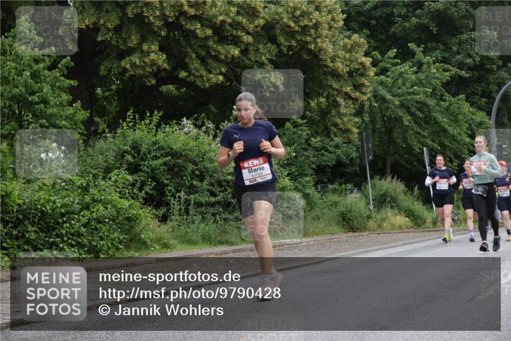 14.06.2026 - REWE Women's Run Jannik Wohlers http://msf.ph/oto/9790428 14.06.2026 10:04:07 Laufen 10725 meine-sportfotos.de