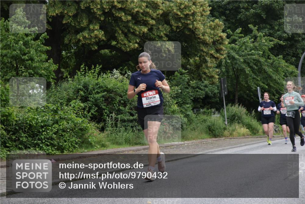 14.06.2026 - REWE Women's Run Jannik Wohlers http://msf.ph/oto/9790432 14.06.2026 10:04:07 Laufen 10725 meine-sportfotos.de