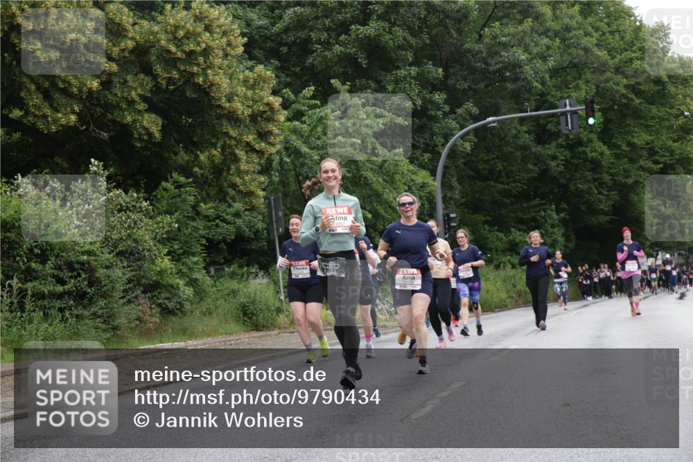 14.06.2026 - REWE Women's Run Jannik Wohlers http://msf.ph/oto/9790434 14.06.2026 10:04:09 Laufen 1057 meine-sportfotos.de